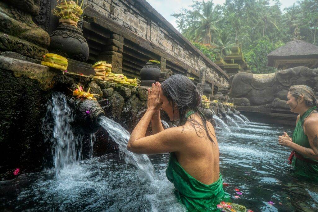 Cultural Bali with woman - Myladytrip.com