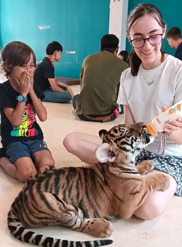 WhatsApp Image 2025 12 10 at 09.36.05